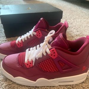 Nike - Jordan 4 Retro Valentine’s Day 2019